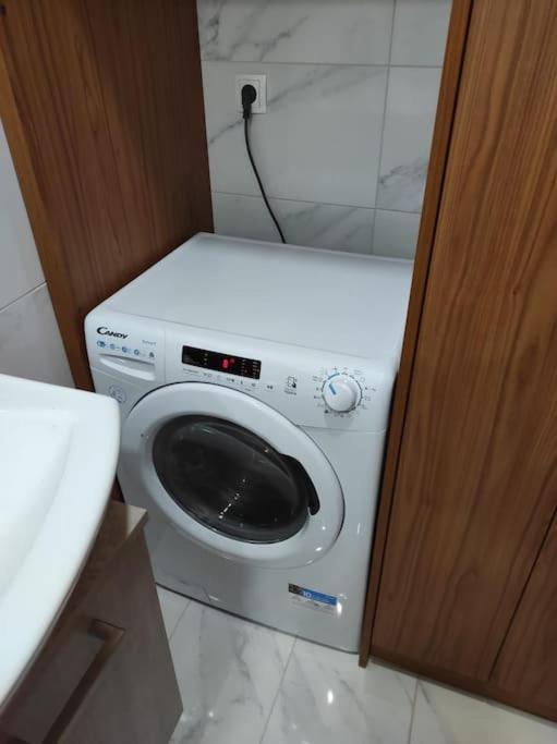 Studio Apartment With All Amenities In Kolonaki Atena Exterior foto