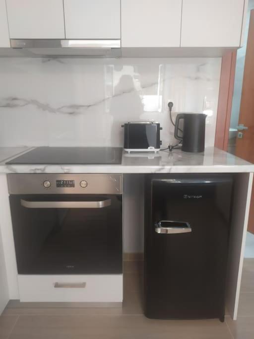 Studio Apartment With All Amenities In Kolonaki Atena Exterior foto